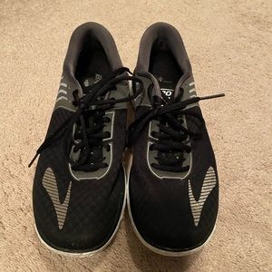 Brooks Pureflow Women’s size 10